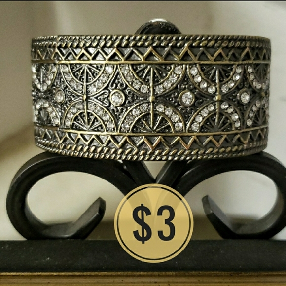 part of buy 2 get 1 free promo Jewelry - Costume Vintage looking Cuff